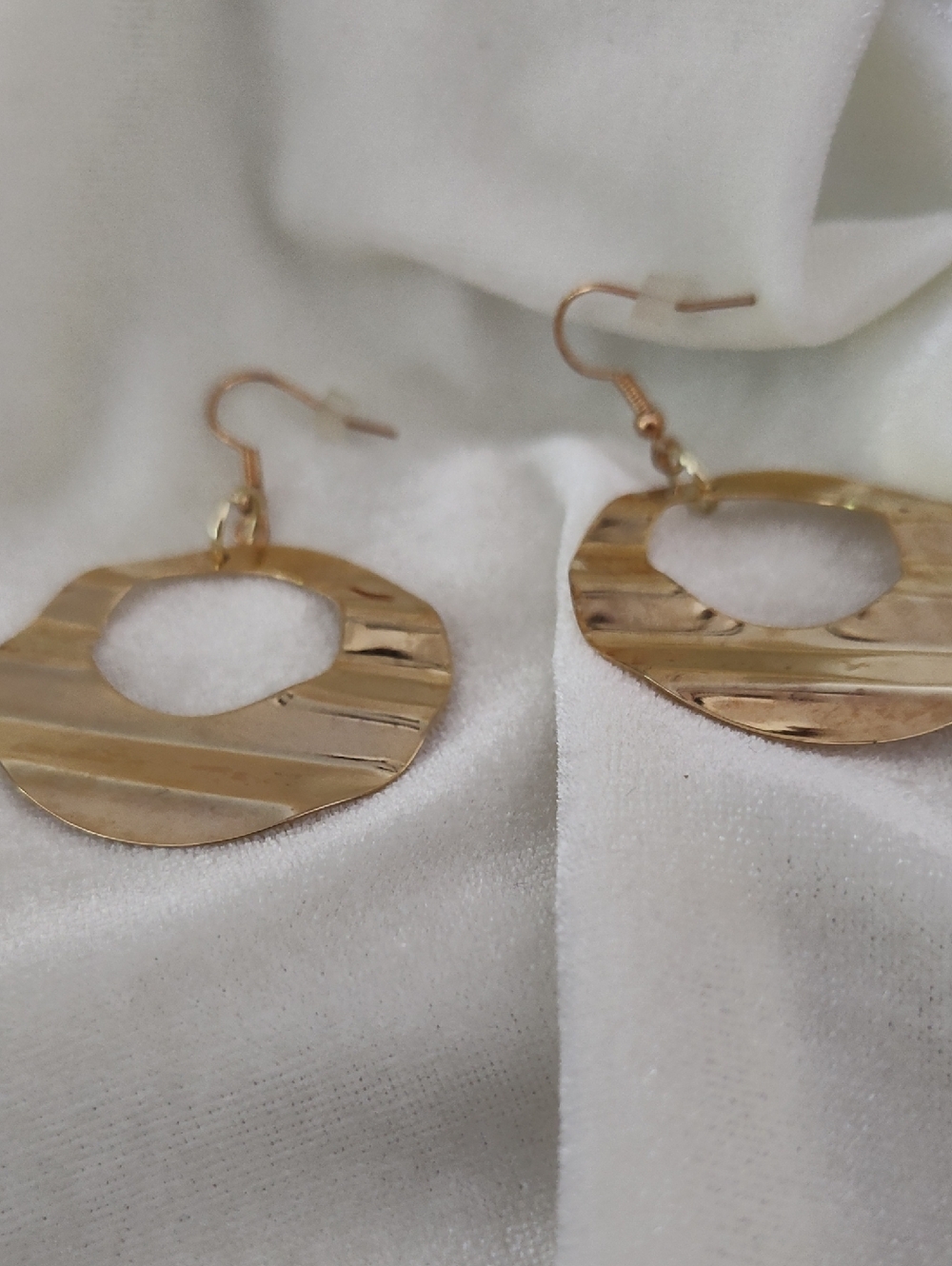 Textured Gold Open-Circle Drop Earrings for Women